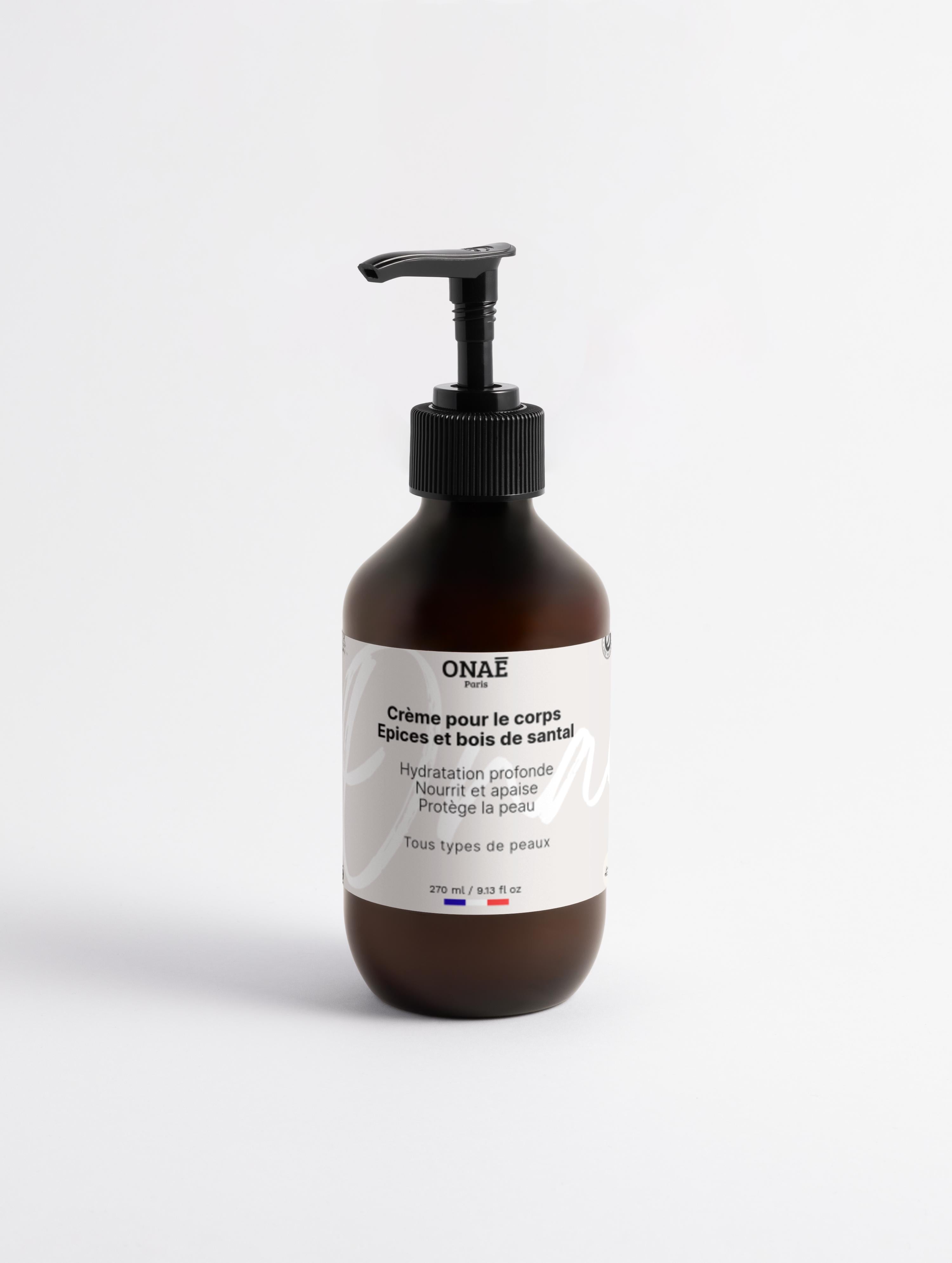 Sérum corps hydratant épices et bois de santal Onaé paris tous types de peaux - flacon vue de face