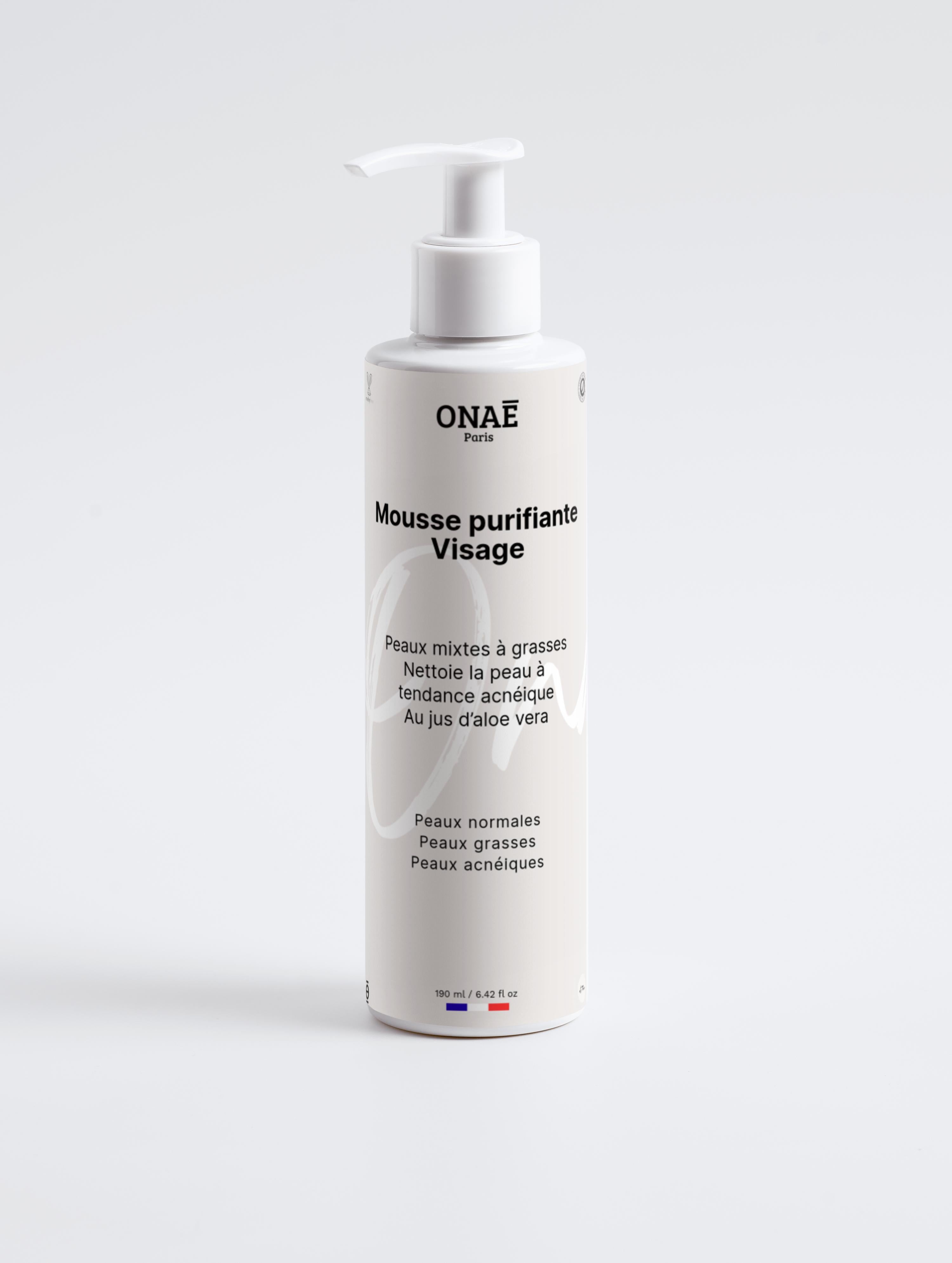 Mousse nettoyante et purifiante pour le visage spéciale acné Onaé paris tous types de peaux - flacon vue de face